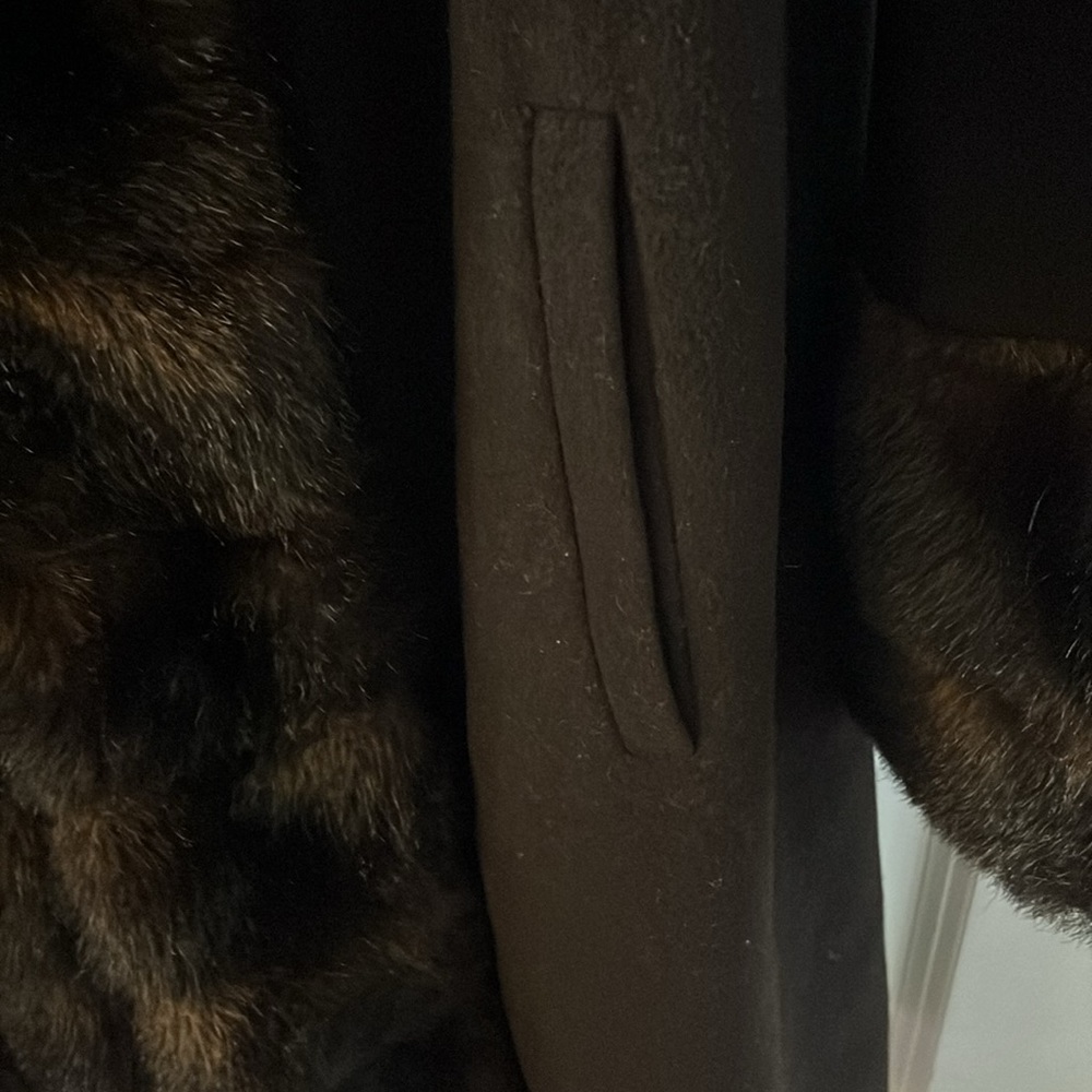 Gorgeous! Albert Nipon Faux Fur Wool Car Coat. Ch… - image 5